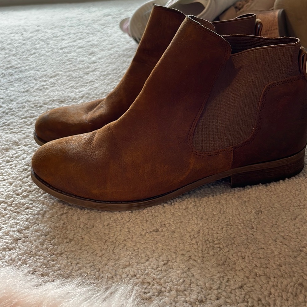 Brown booties